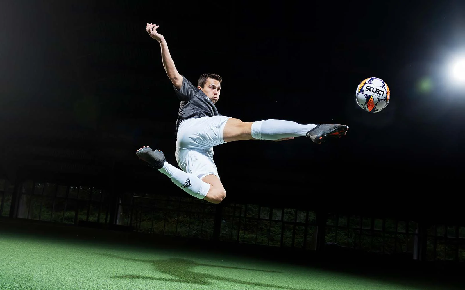 受了费内巴 受了费内巴