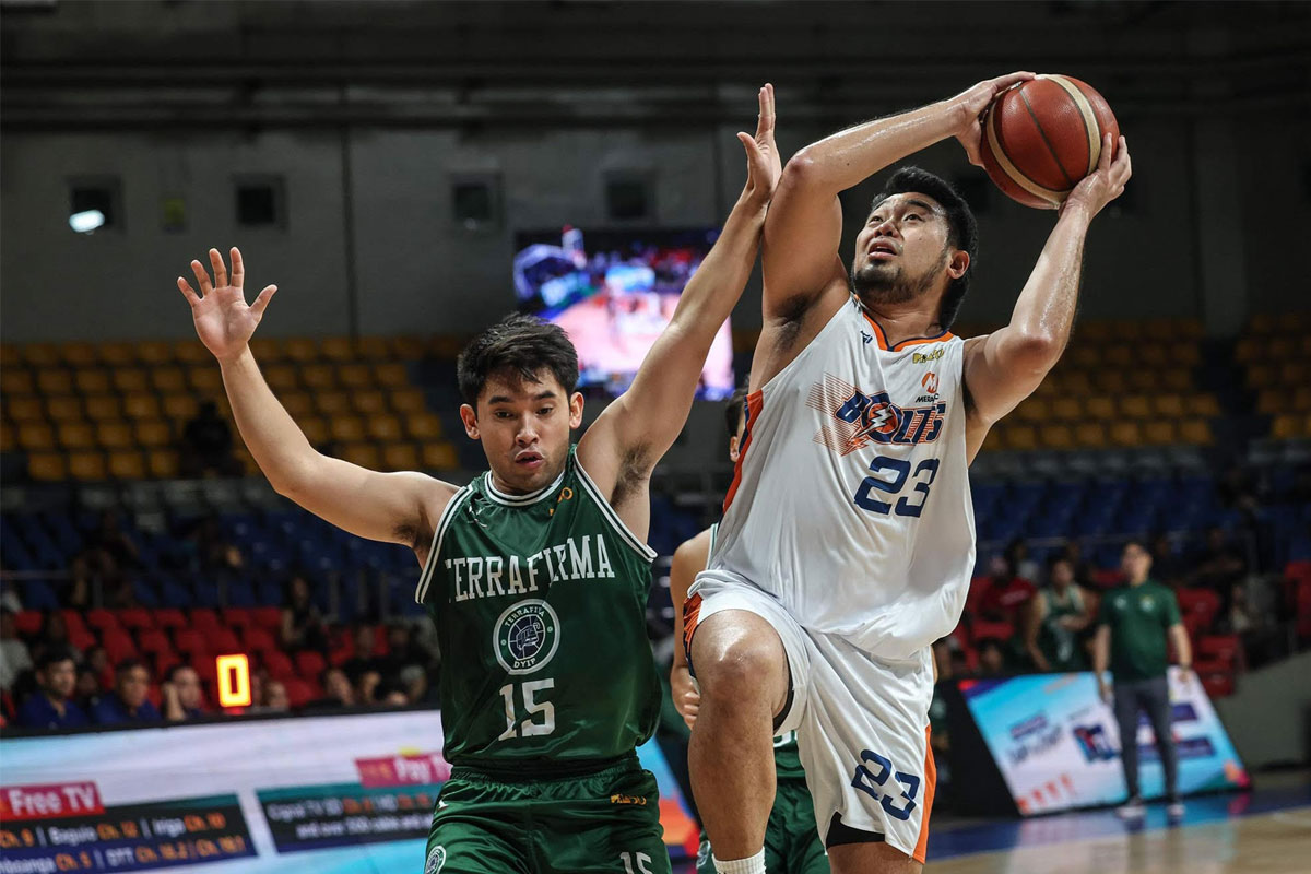 巴萨正在经 巴萨正在经