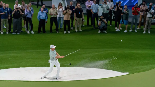 试图通过外 试图通过外